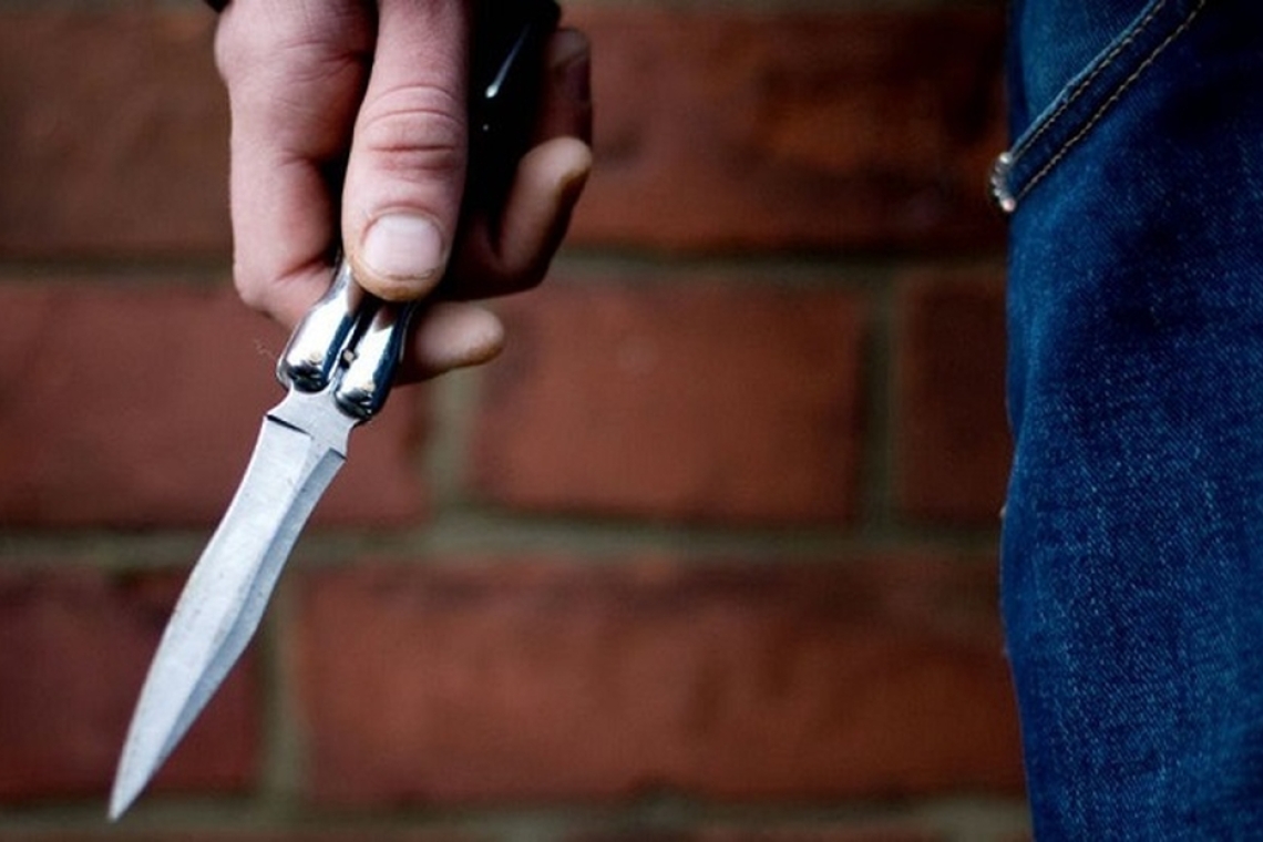 Ανησυχία στην Τρίπολη: Μαθητικός καυγάς με μαχαίρια καταλήγει στα επείγοντα